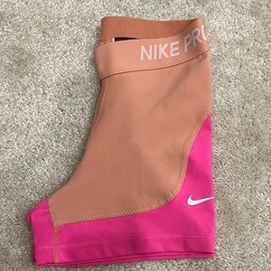 Nike Women’s Pro Shorts (Xsmall)